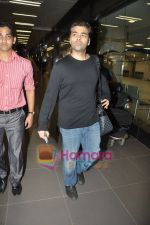 Karan Johar spotted at Mumbai International Airport on 27th May 2010 (9).JPG